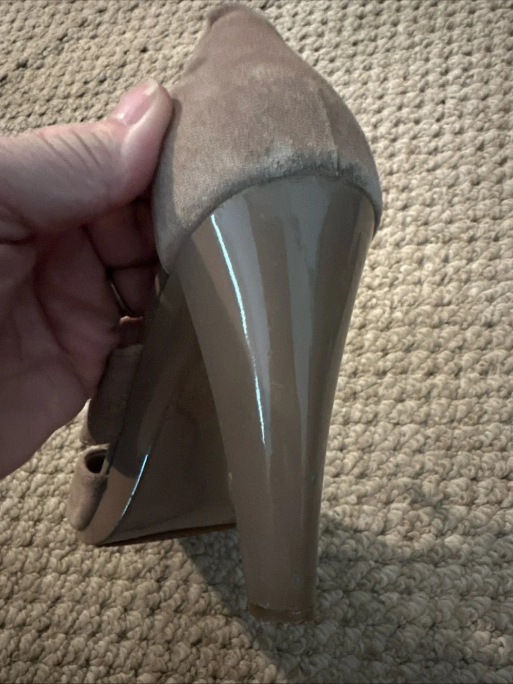 Michael Kors Berkley taupe suede strappy wedge sandals Sz 8 with gold detail